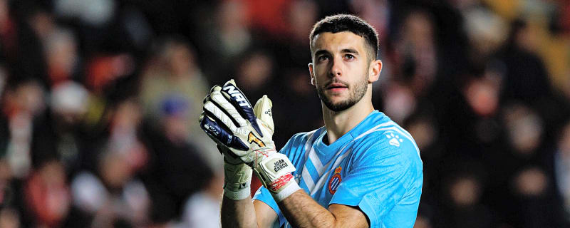 It appears that Manchester City have their eyes on their next long-term keeper