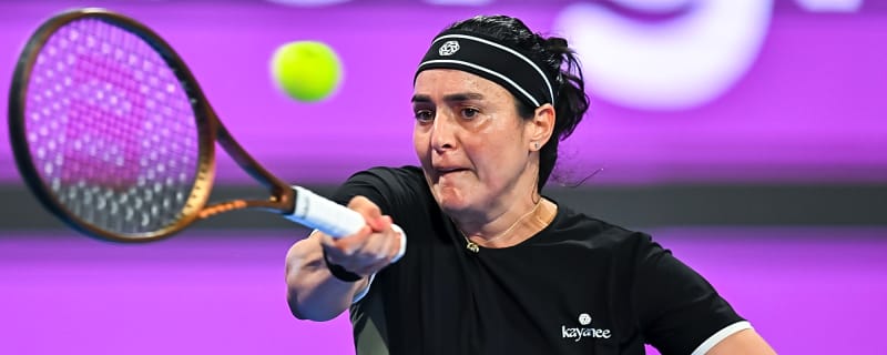 Daily Dose of social Media: Jabeur&#39;s makes young fan&#39;s dream come true as Swiatek returns to clay courts