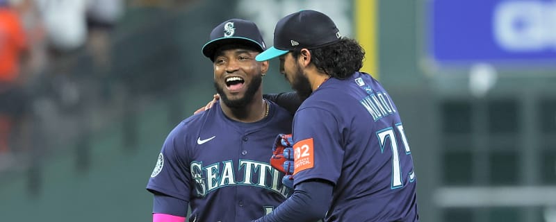 Mariners beat Astros on game-ending Catch of the Year candidate