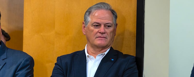 Saints GM Mickey Loomis pours cold water on team drafting QB in first round