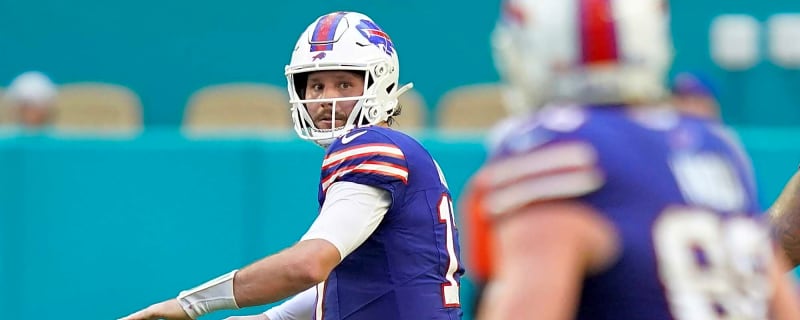 Tampa Bay Buccaners vs. Buffalo Bills Start Em Sit Em  Week 11 2025 Fantasy Football Guide