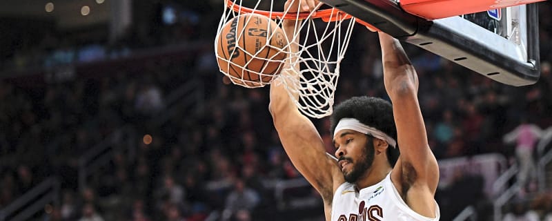 Mark Williams takes a vulgar shot at the Lakers over rescinded trade