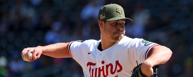 Yankees Sign Justin Topa To Minor League Deal