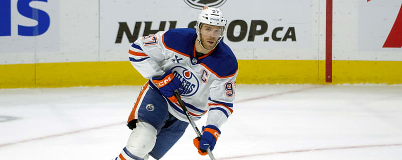Oilers’ Ike Howard Reveals Game Plan for Playing With McDavid