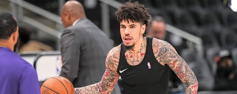 Hornets star LaMelo Ball exits game vs. Raptors with injury