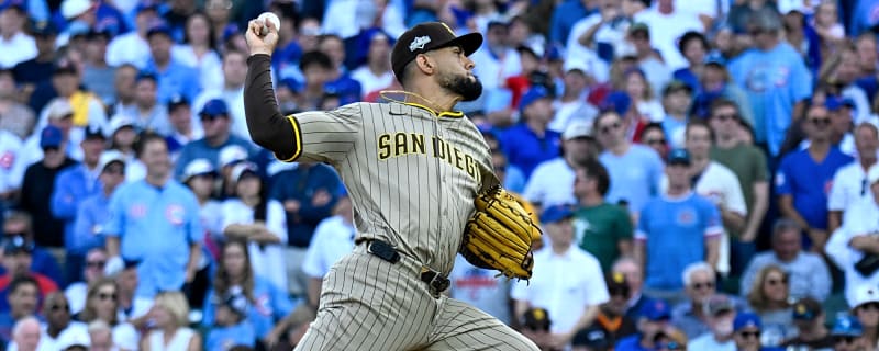 Robert Suarez opts out of Padres contract