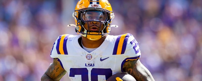 LSU Tigers lose another elite skill player in the 2027 recruiting class to an SEC, and they desperately needed him