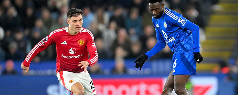 ‘My contacts tell me…’: Journo discloses fresh talks between Man Utd and surprise midfielder this week