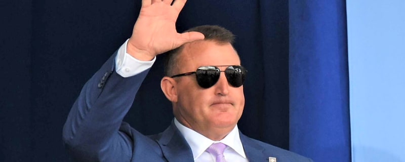 Jim Thome's wife Andrea calls out his critics for rooting for White Sox