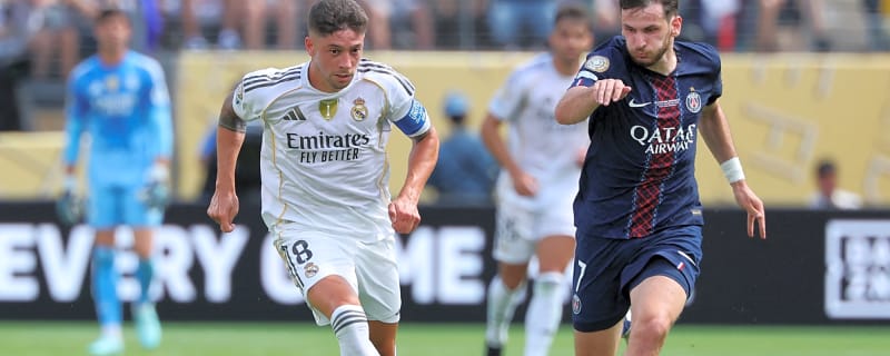 Liverpool told to sign 'phenomenal player' who is like Steven Gerrard