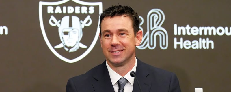 Klint Kubiak reveals how Tom Brady recruited him to join the Raiders