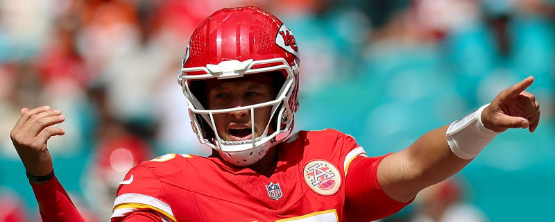 Two-minute drill: Chiefs-Raiders square off in surprising battle of unbeatens, major injuries, more