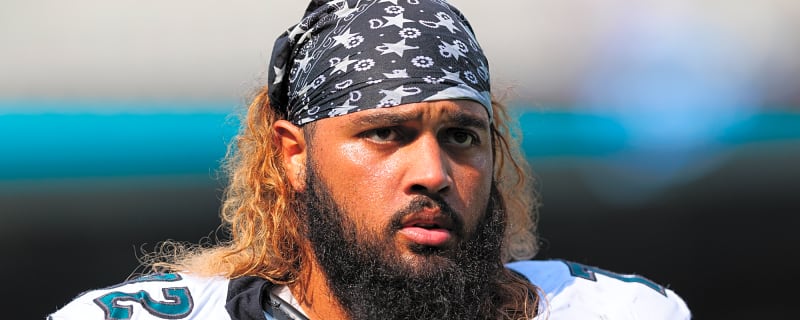 Eagles trade young offensive lineman to Packers