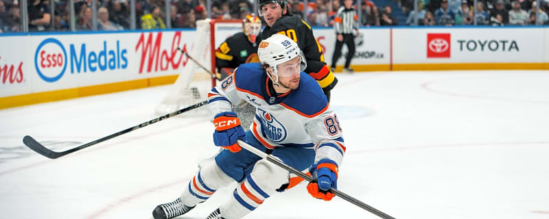 Oilers Place Andrew Mangiapane & Alec Regula on Waivers
