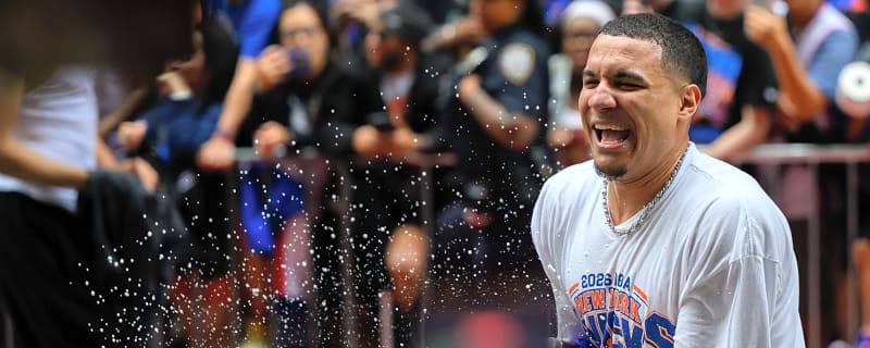 Knicks Sign Kevin McCullar, Tyler Nickel To Two-Way Deals