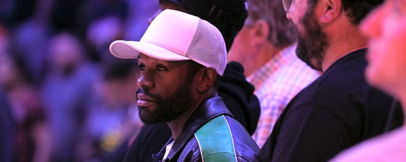 Floyd Mayweather Jr. Claps Back At Roy Jones Jr.