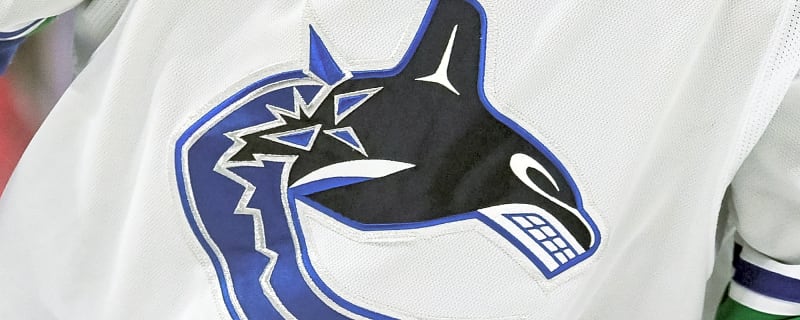 What could convince Canucks to trade Elias Pettersson