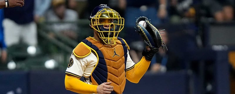 Brewers' William Contreras undergoes finger surgery