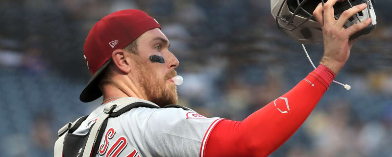 Reds place Tyler Stephenson on IL with thumb fracture