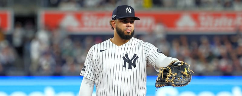 Could The Yankees Move Luis García Jr. To Second Base Next Year?
