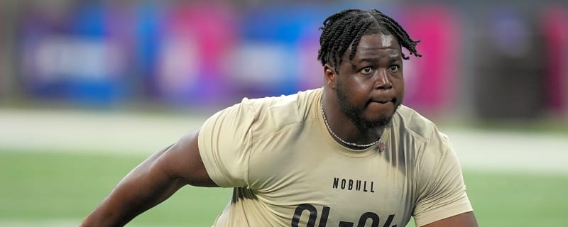 Get to Know the Dolphins’ New 6’4″, 300-lb Tackle