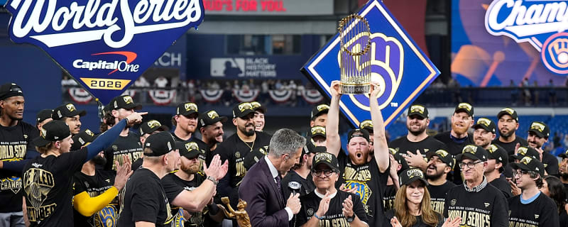 More than 750,000 turn out for Brewers championship parade