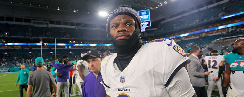 Baltimore Ravens Quarterback Lamar Jackson Honored For Week 9 Performance