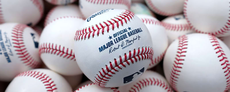 UNLV rallies past San Jose State 15-8