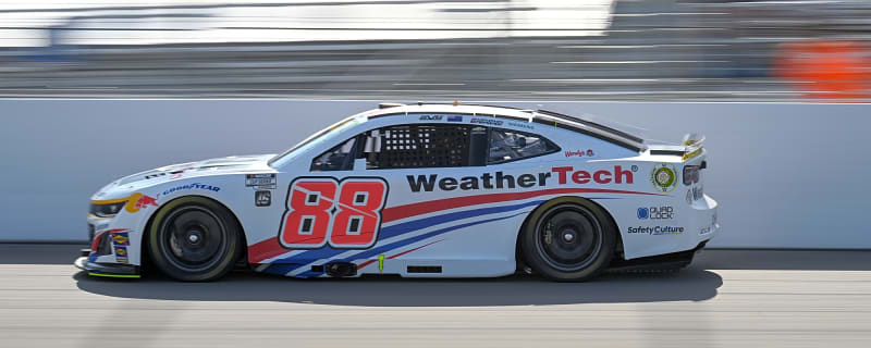 Shane Van Gisbergen Overcomes Oval Setback With Top Ten Finish Before Vegas Showdown