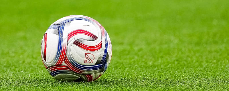 Manchester United to travel to Denver