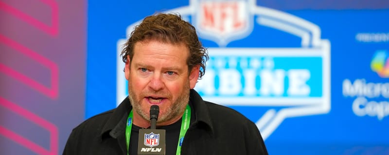 Seahawks 2026 Offseason: Team Needs, Pending FAs, Draft Picks & More