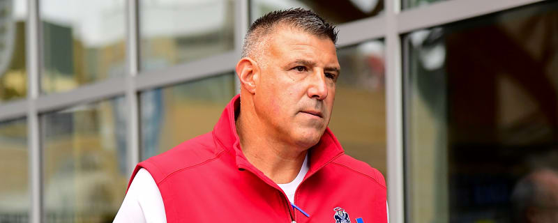Mike Vrabel Gives Concerning Update on AJ Brown's Return to the New England Patriots