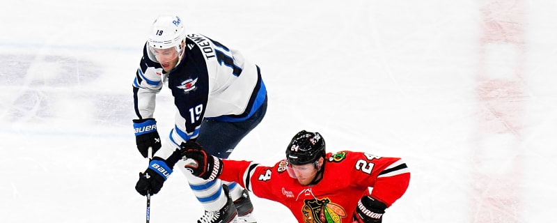 Knight And Hawks Shutout Jets 2-0 In Toews Return