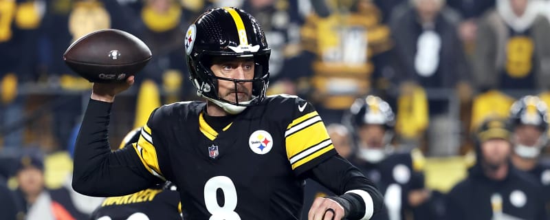 Steelers Fans Get The Truth About Aaron Rodgers Playing Elsewhere: 'All Options Are On The Table'