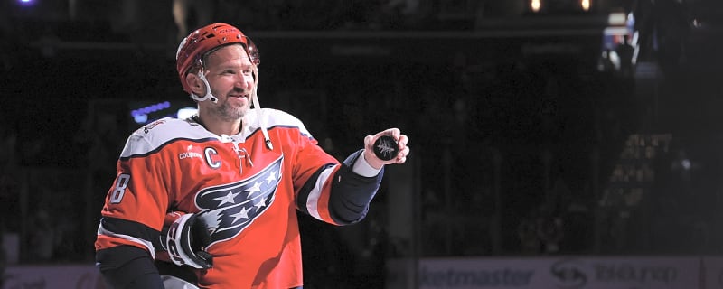 Top-4: Alex Ovechkin scores his 898th career goal and first of the season