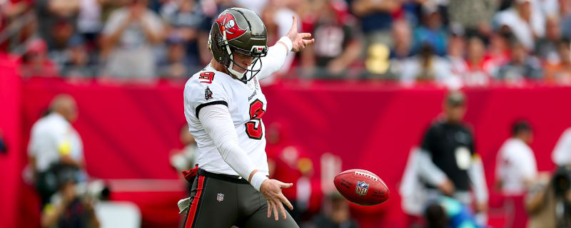Buccaneers Exercise Option, Bring Back Punter Riley Dixon