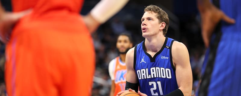 Moritz Wagner rehabs knee, hopes to stay in Orlando