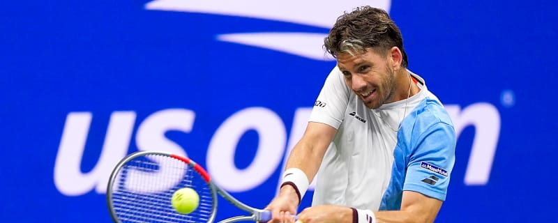 Cameron Norrie Pulls Off Shocking Upset Over Carlos Alcaraz at Paris Masters