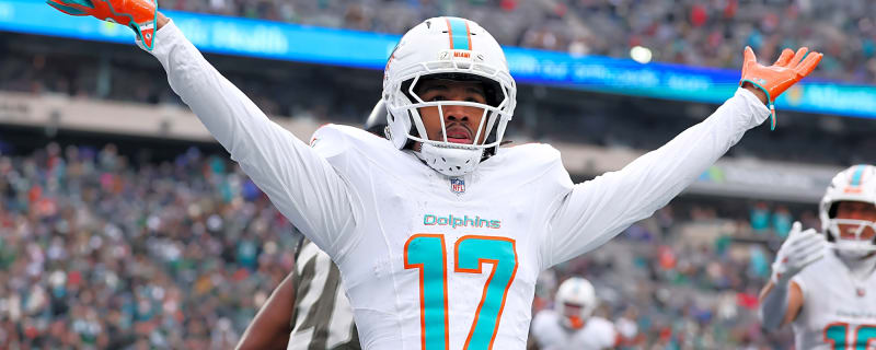 Denver Broncos trade for Jaylen Waddle During 2026 NFL Offseason