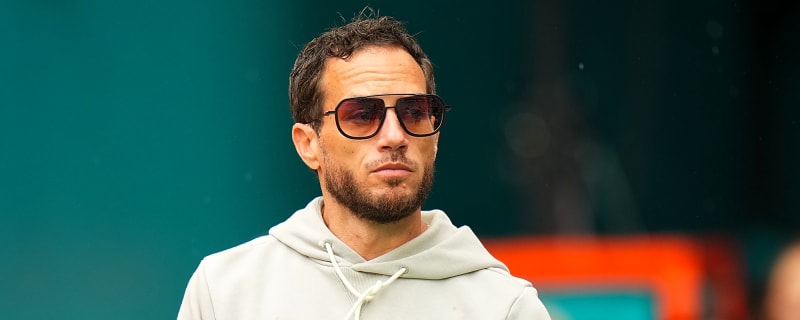 Mike McDaniel used one word to explain what he needs from the Dolphins’ QB — and it guarantees an entertaining offense for better or worse