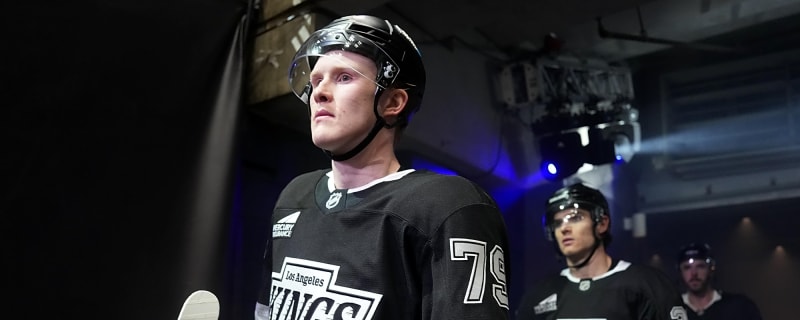 Kings sign Samuel Helenius to two-year extension