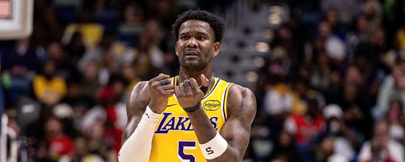 DeAndre Ayton’s Defensive Night Raises Eyebrows, and a Whole Lot of Questions