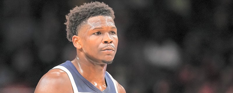 Anthony Edwards leaves Timberwolves bench during blowout loss in Atlanta