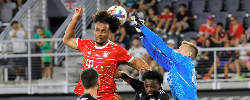 Journalist reveals 'most likely outcome' for Man United star as five transfer suitors named