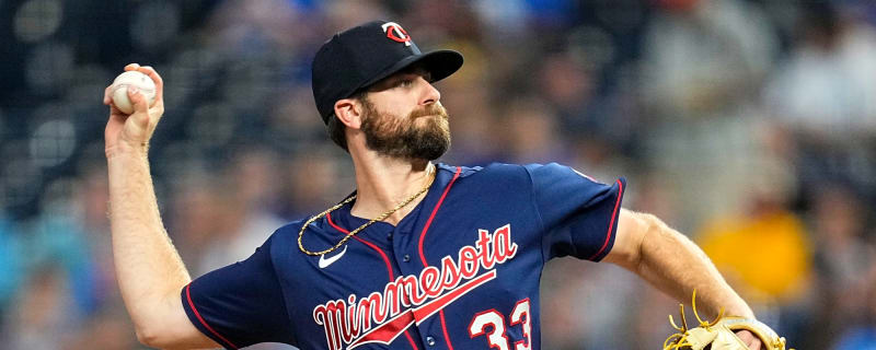 Royals purchase John Gant’s contract