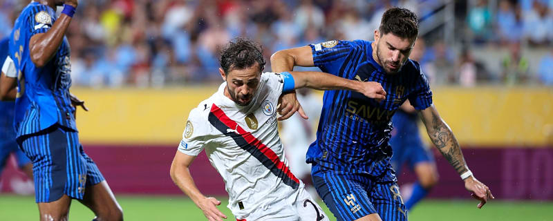 Ruben Neves officially signs contract