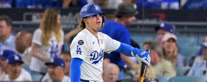 Dodgers' Enrique Hernandez undergoes elbow surgery