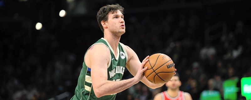 Longtime NBA forward announces retirement