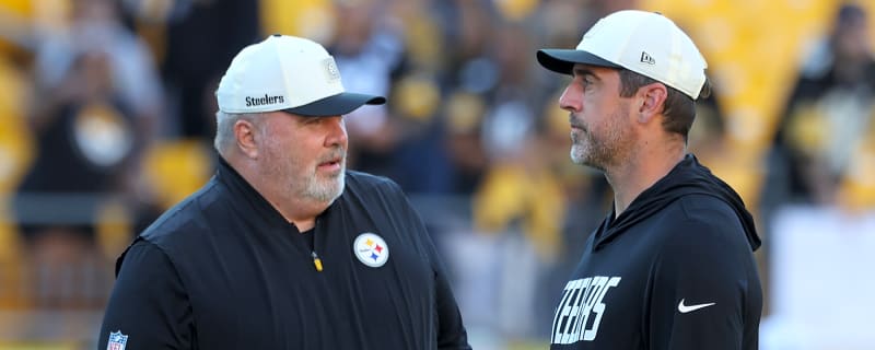 Aaron Rodgers seems to send message to Mike McCarthy after Patriots loss