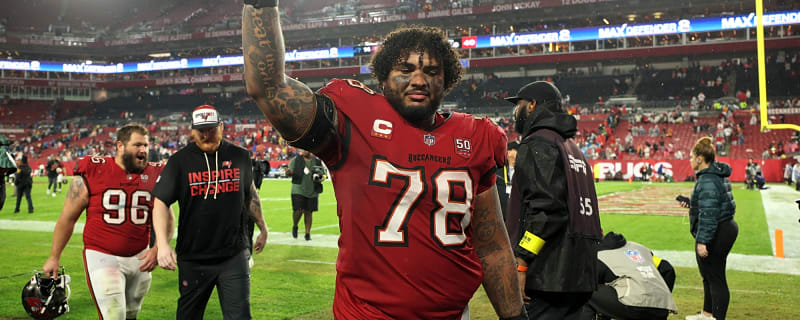 Tristan Wirfs, Anthony Nelson Are Legends To Hawkeyes Prospects